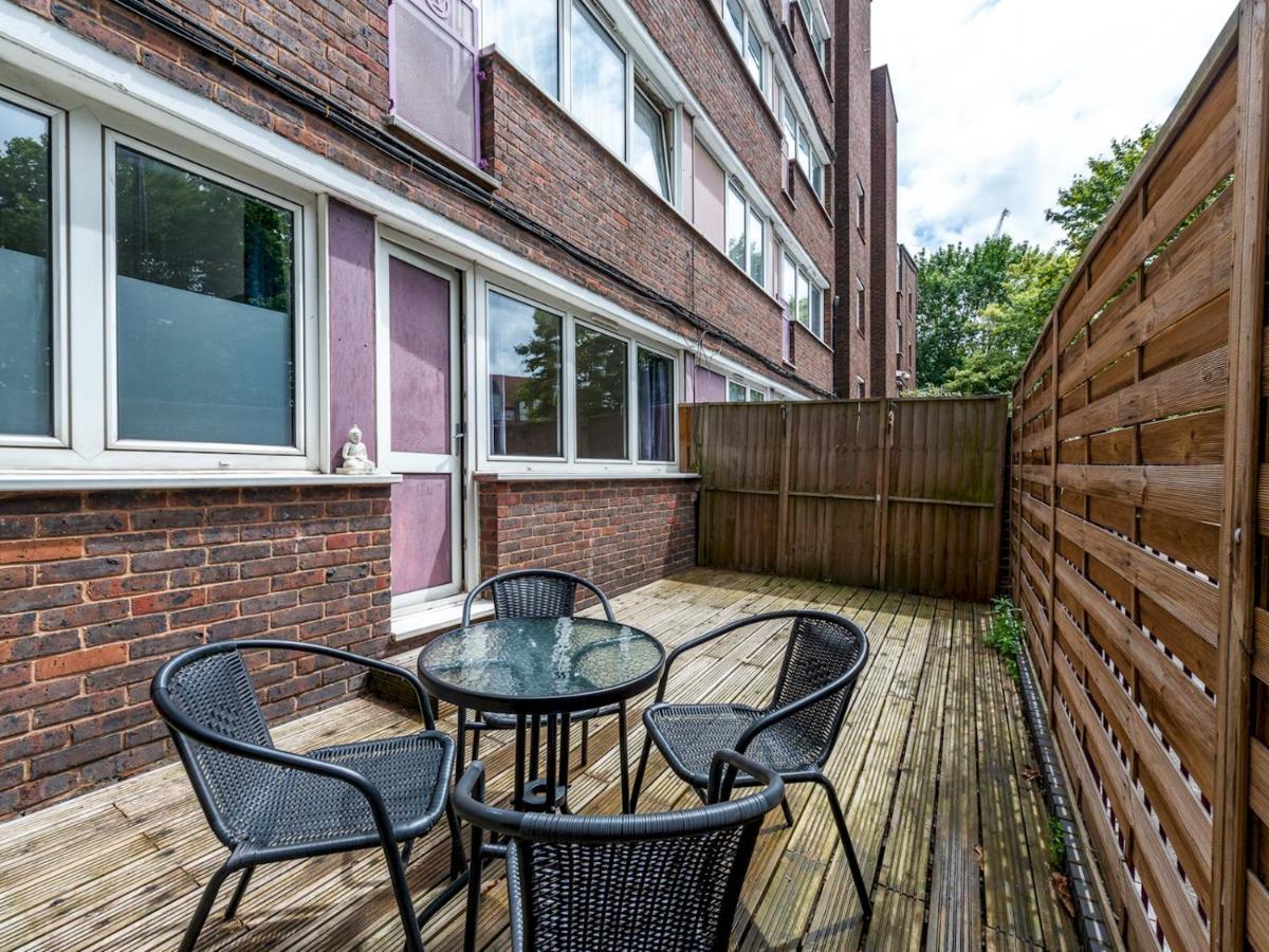 لندن Sootheus - Cosy Surrey Quays Apartment المظهر الخارجي الصورة